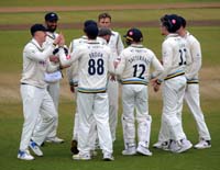 YorkshirePlayers-CelebrateWicket2-29-0424