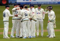 YorkshirePlayers-CelebrateWicket1-4-0524