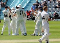 YorkshirePlayers-CelebrateWicket1-24-0624