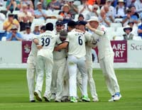 YorkshirePlayers-CelebrateWicket3-24-0624