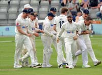 YorkshirePlayers-CelebrateWicket4-24-0624