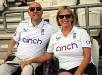 EnglandCricketSupporters4-21-0625