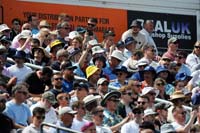 EnglandCricketFans1-22-0625