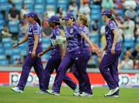 SuperchargersWomen-CelebrateWicket3-7-0825