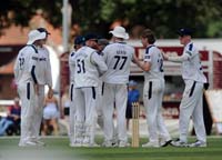 YorkshirePlayers-CelebrateWicket1-30-0625
