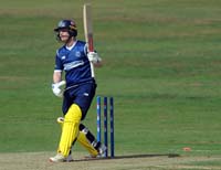 BrownBen-Bowled2-31-0825