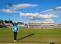 T20-Action2-30-0525