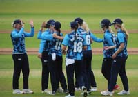 YorkshireWomen-CelebrateWicket7-1-0625