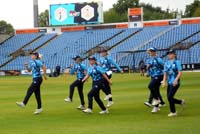 YorkshireWomen-PreMatch-WarmUp2-1-0625