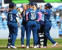 MiddlesexWomen-CelebrateWicket3-2-0825