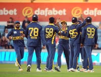 SriLanka-CelebrateWicket4-24-0926