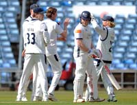 Yorkshire-Celebrate-BrownBen-Wicket1-10-0426