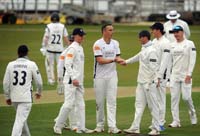 Hampshire-CelebrateWicket4-11-0426